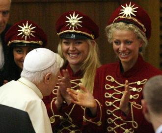  Выступления артистов на аудиенции Папы Римского 